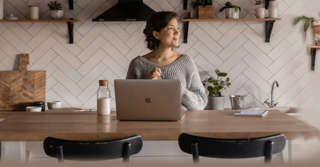 Mijn keukentafel is mijn nieuwe kantoor Mijn keukentafel is mijn nieuwe kantoor